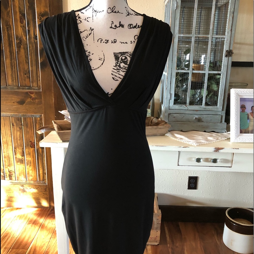 bebe Black V-Neck Ruched Waist Dress